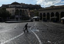Στο τραπέζι η παράταση του lockdown – Οι πηγές ανησυχίας και τα σενάρια για σχολεία – λιανεμπόριο