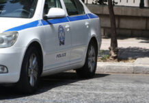 Θρίλερ στην Κυψέλη: Νεκρός άντρας μέσα σε αυτοκίνητο – Βρέθηκε όπλο δίπλα του